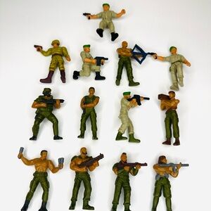 1986 Mattel G.U.T.S. Jungle fighter Side Slinger & Cool Hands Figure Lot Of 13!